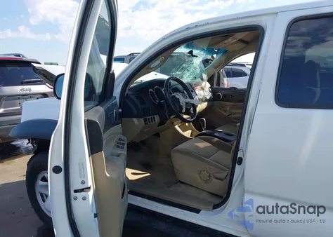 2009 Toyota Tacoma Prerunner V6 z USA, uszkodzony, nr VIN 3TMJU62N79M086762